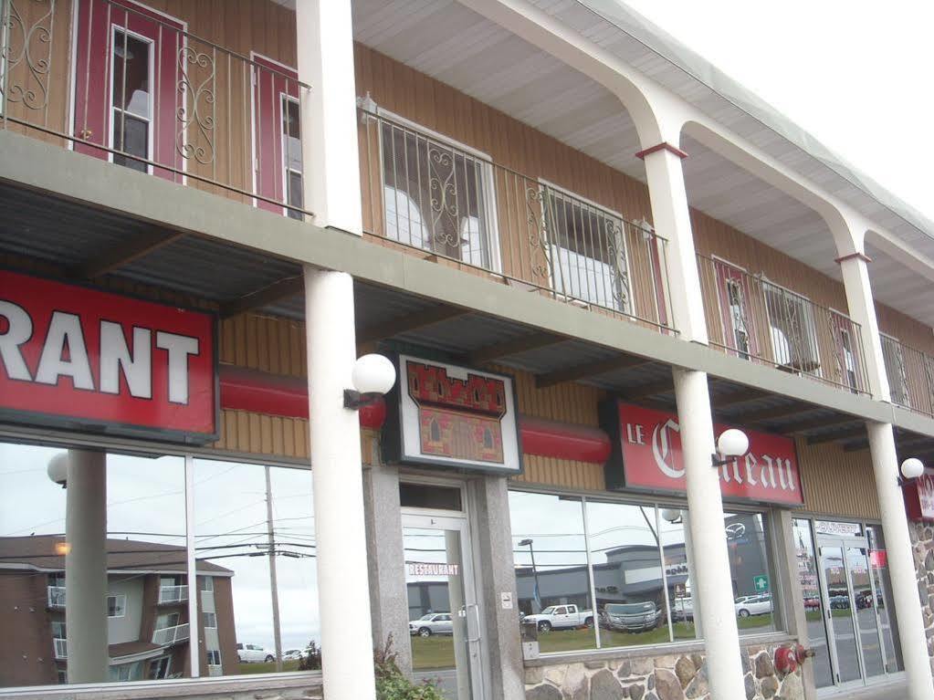 Hotel Motel Le Château Lac-Mégantic Exterior foto